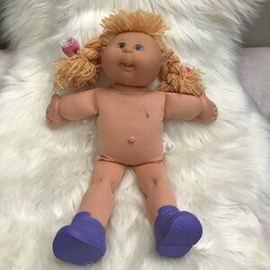 Collectors Cabbage Patch Doll Play Along Doll PA-1. 1978 2004 Hong Kong